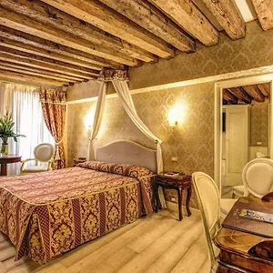 San Marco - Le Isole - Corte Coppo - Locande , Venecia Italia