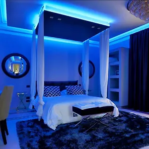 villa-la-fenice.taorminaitalyhotels.com/