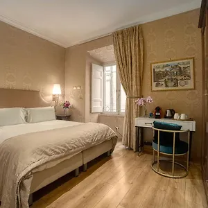 Bq House Trevi Luxury 3*, Roma Italia